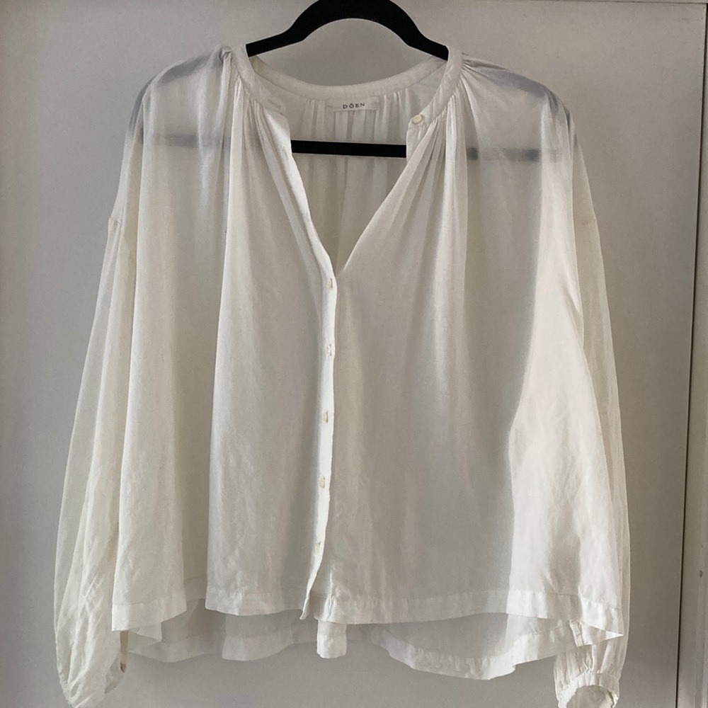Doen White Lightweight Button-Front Blouse